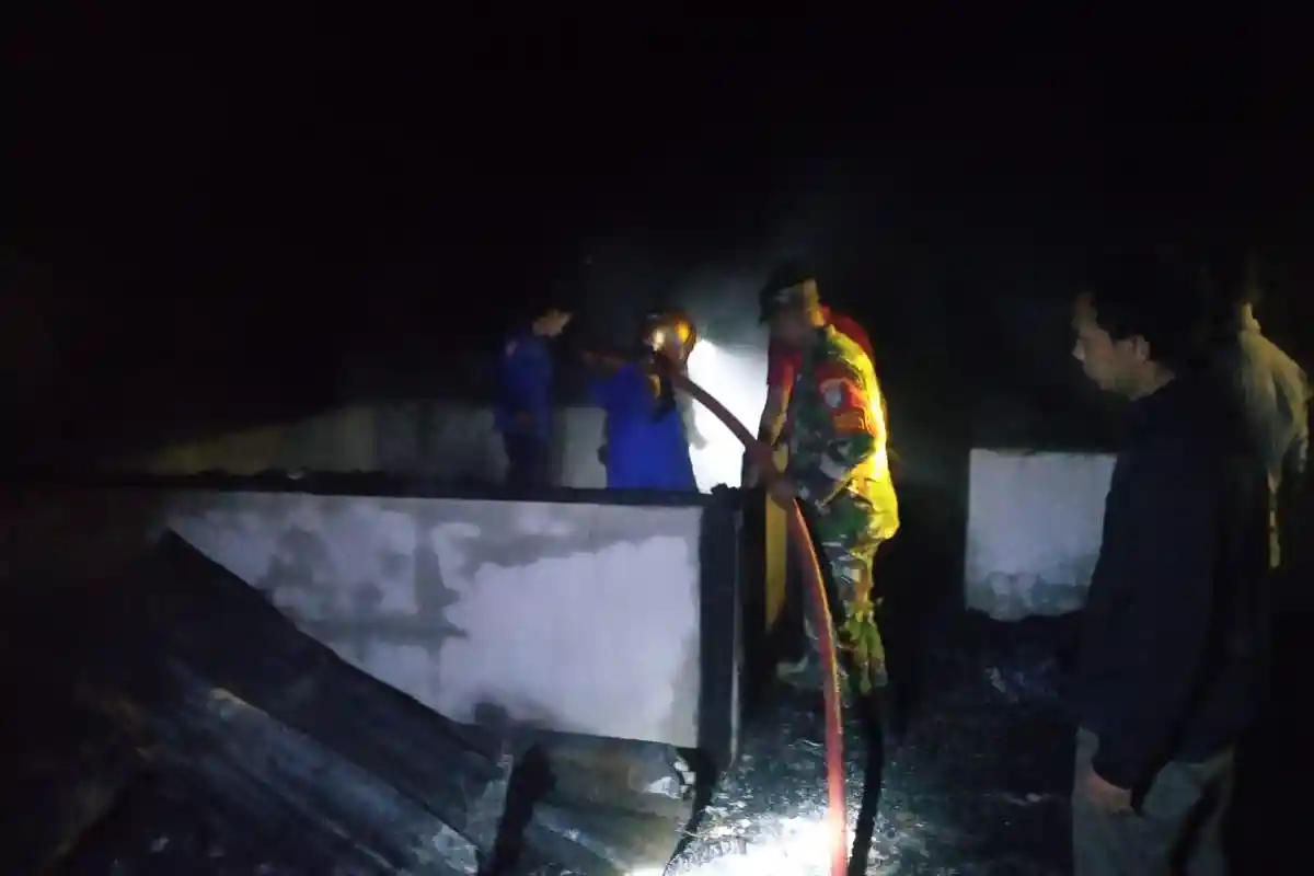 Rumah Semi Permanen Bersama Sepeda Motor di Gayo Lues Musnah Terbakar, Korban Mengungsi