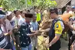 kapolres-lumajang-kembalikan-sapi-curian-ke-pemiliknya-di.jpg