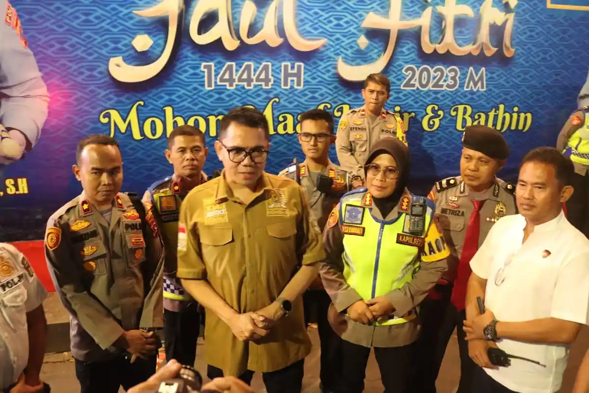 Arteria Dahlan Sambangi Pos Terpadu di Jam Gadang, Apresiasi Gelar Operasi Ketupat 2023