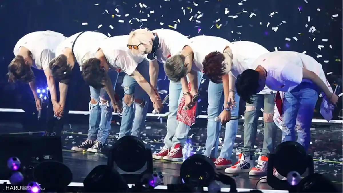 8 Bukti Ini Tunjukan BTS Saling Menjaga Satu Sama Lain Bak Kakak Adik Nomor 5 Bikin Terharu