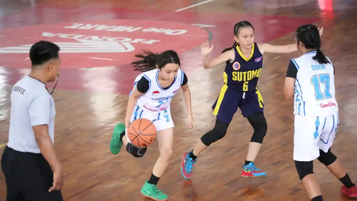 Pembuktian SMA Sutomo 1 Medan Atas SMA Methodist 2 Medan di Final Honda DBL with kopi Good Day