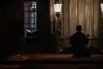 amalan-malam-1-suro-atau-malam-1-muharram-menurut-gus-baha.jpg