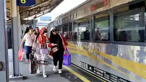 Jelang-Perhelatan-Piala-Dunia-U17-2023-Jumlah-Penumpang-KA-Jarak-Jauh-Meningkat.jpg