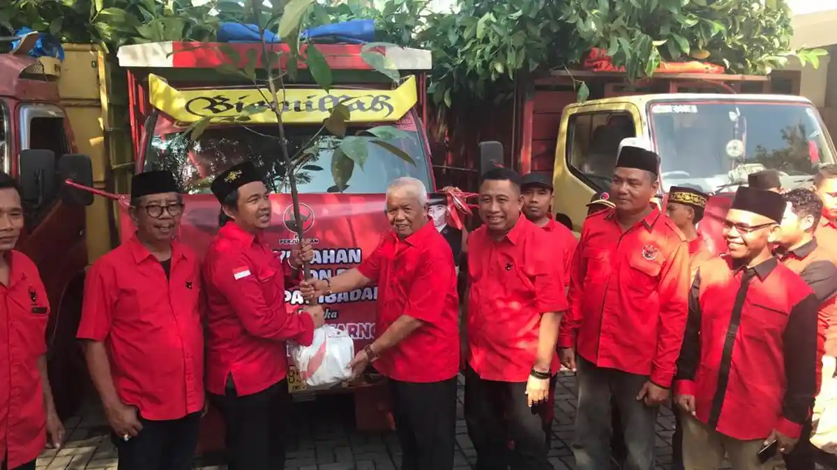 PDIP NTB Tebar 1000 Bibit Pohon Buah Kejujuran di Hari Lahir Pancasila 1 Juni