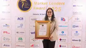 PENGHARGAAN-ASURANSI-Direktur-SDM-dan-Umum-Asuransi-Jasindo-Dewi-Utari.jpg