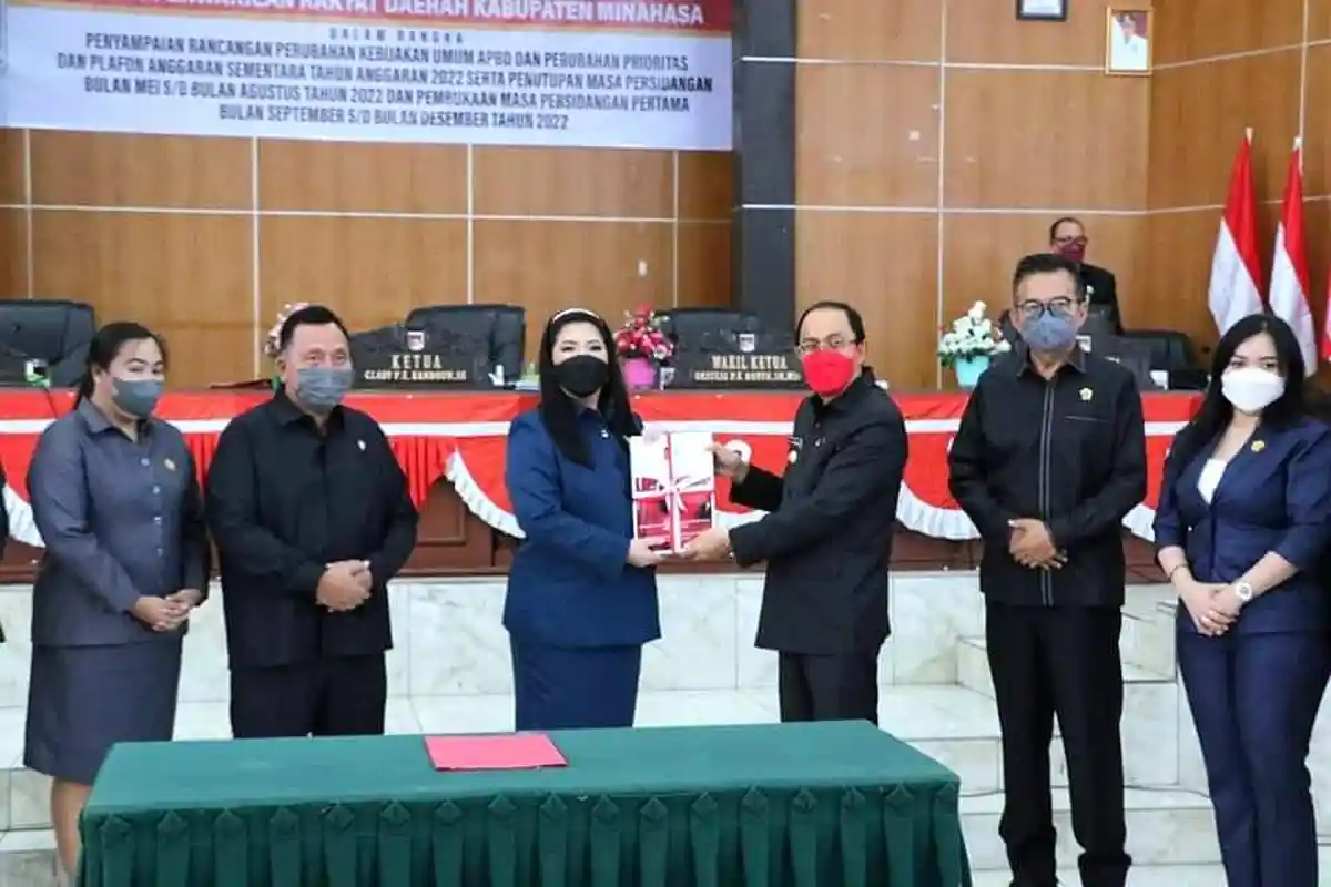DPRD Minahasa Gelar Rapat Paripurna Penyampaian Rancangan Perubahan KUA PPAS APBD 2022