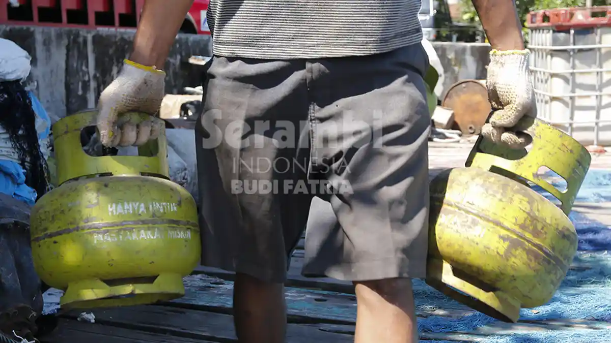 Warga Pedalaman Aceh Timur Keluhkan Mahalnya Harga Gas Elpiji 3 Kilogram