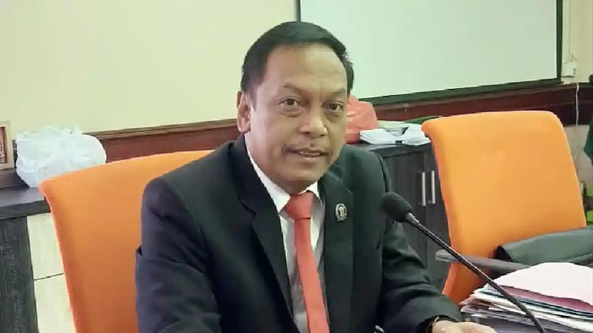 Komisi B DPRD Surabaya Ingatkan Resto dan Kafe Sertakan PPN 10 %  pada Struk Pembayaran