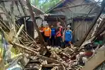 AMBRUK-Kondisi-bangunan-dapur-rumah-warga-yang-ambruk.jpg