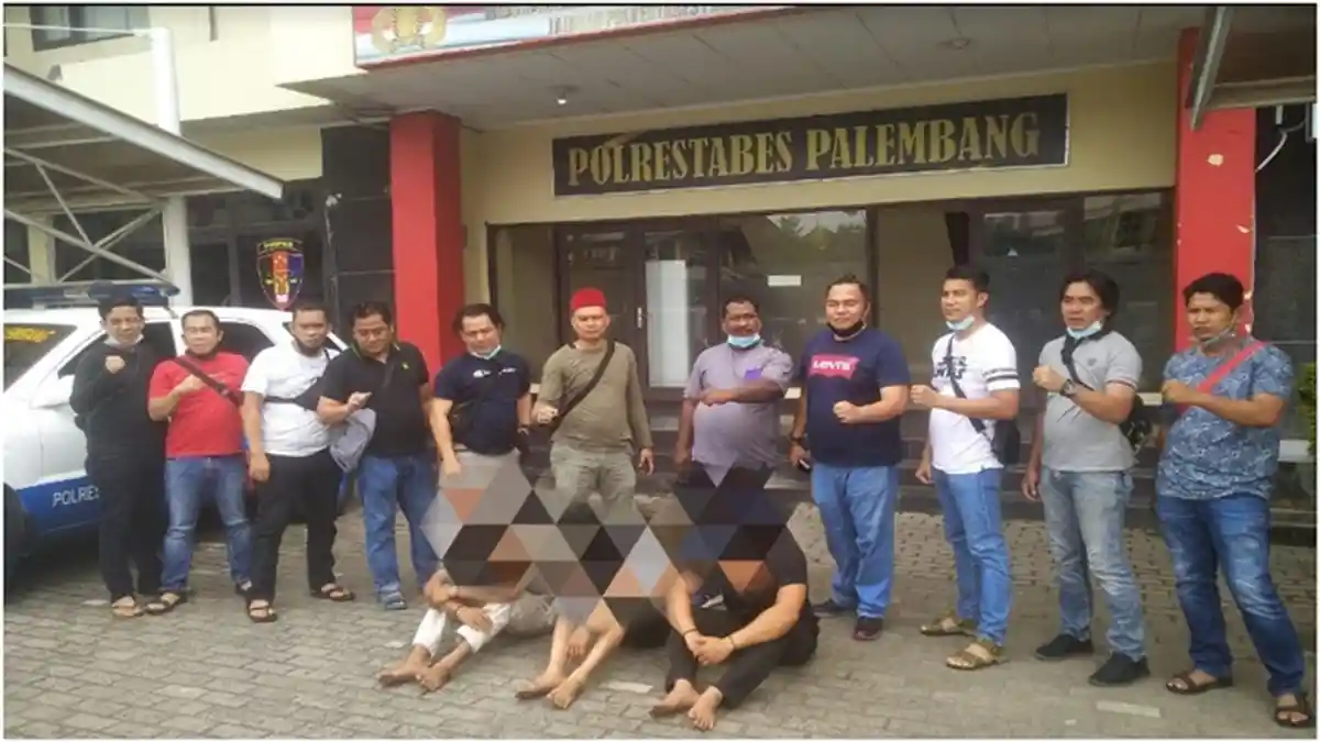 3 Pemuda Warga Lorong Civo Bagus Kuning Keroyok Pengunjung Kedai Kopi Doesoen, Tak Senang Ditegur