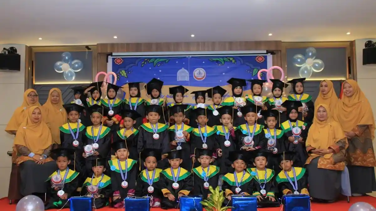 TK Buq'atun Mubarakah Gelar Perpisahan dan Wisuda Angkatan ke-32