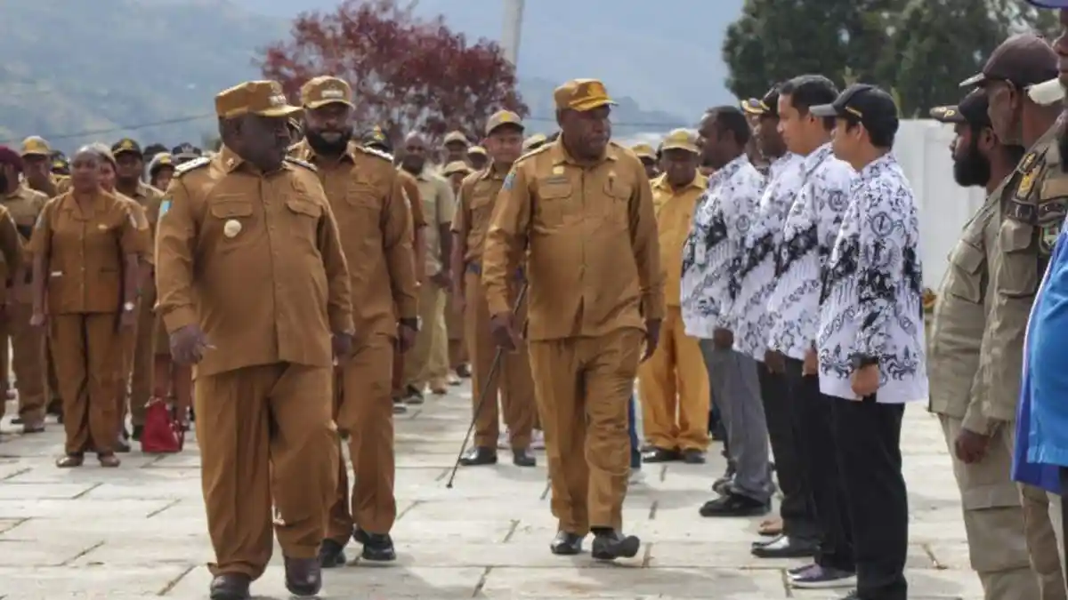 Bupati Lanny Jaya Minta OPD Serahkan Laporan yang Dibutuhkan BPK