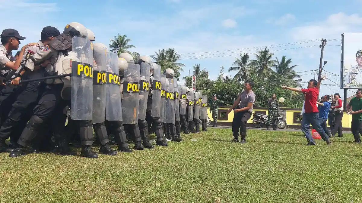 Simulasi Tri Patra Wujud Sinergisitas TNI Polri Mengamankan Pemilu 2019‎ di Belitung