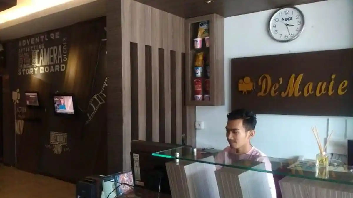 Hangout Seru di De'Movie Mini Bioskop & Cafe, Ada Promo Khusus