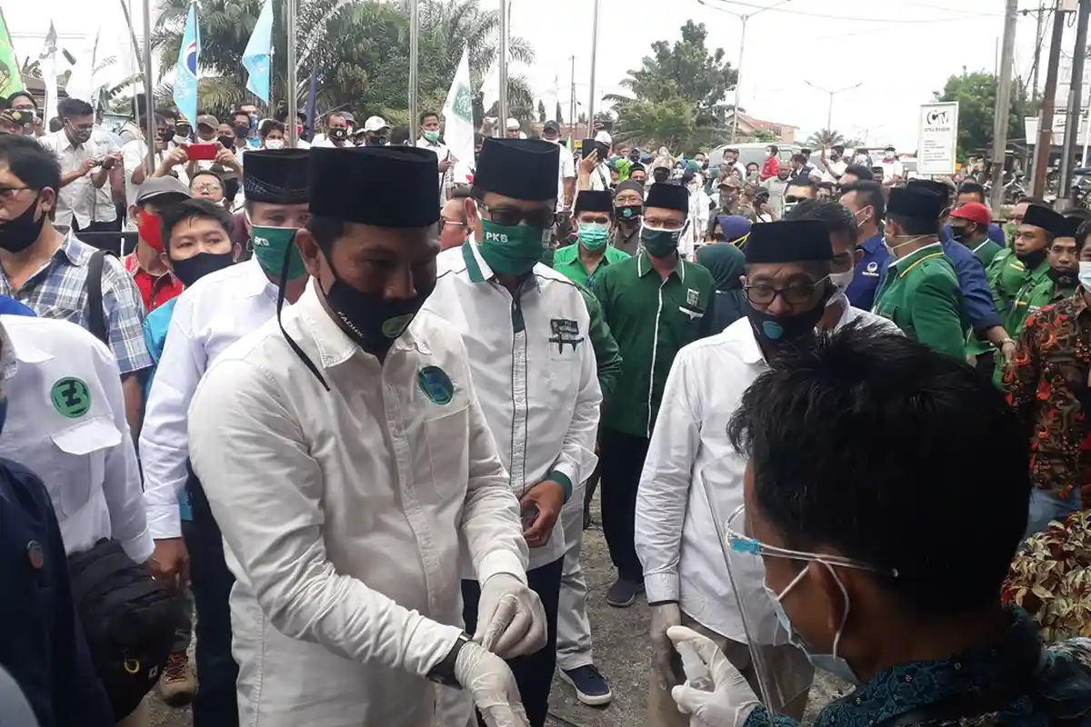 Fadhil - Bakhtiar Daftar Bacalon Pilkada Batanghari 2020, Hari Ini Daftar di KPU