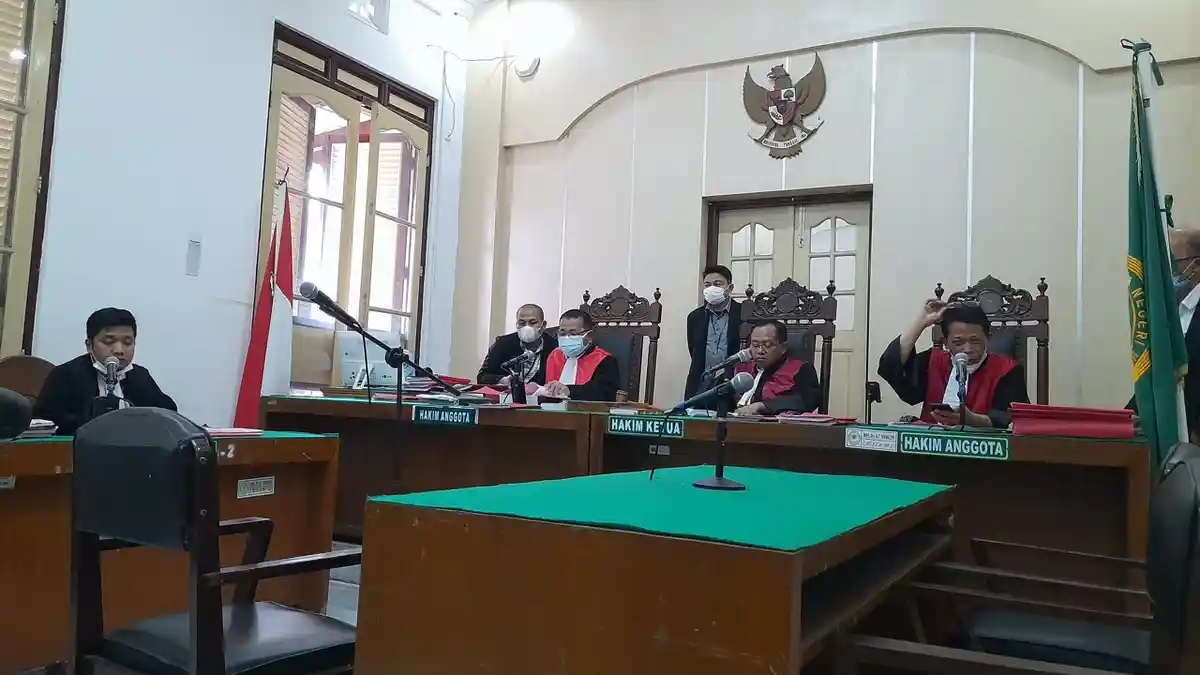 Disuruh Kawan Jemput Sabu di Kantor Pos, Roni Patrisco Kini Divonis 9 Tahun Penjara