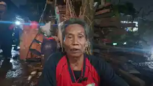 Suwaryo-korban-kebakaran-Tugu-Depok.jpg