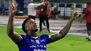 Ramon-Persib-selebrasi.jpg