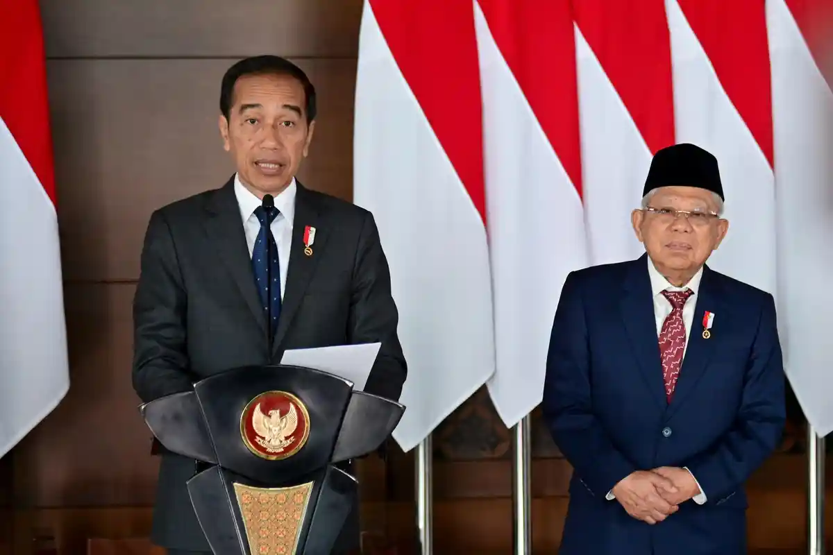 Jokowi Persilakan Pakar Hukum Nilai Putusan MK yang Kabulkan Gugatan Batas Usia Capres-Cawapres