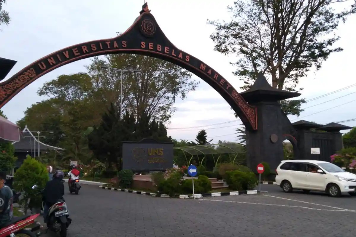 Sebanyak 16.683 Calon Mahasiswa UNS Solo Ikuti Ujian Tulis Berbasis Cetak