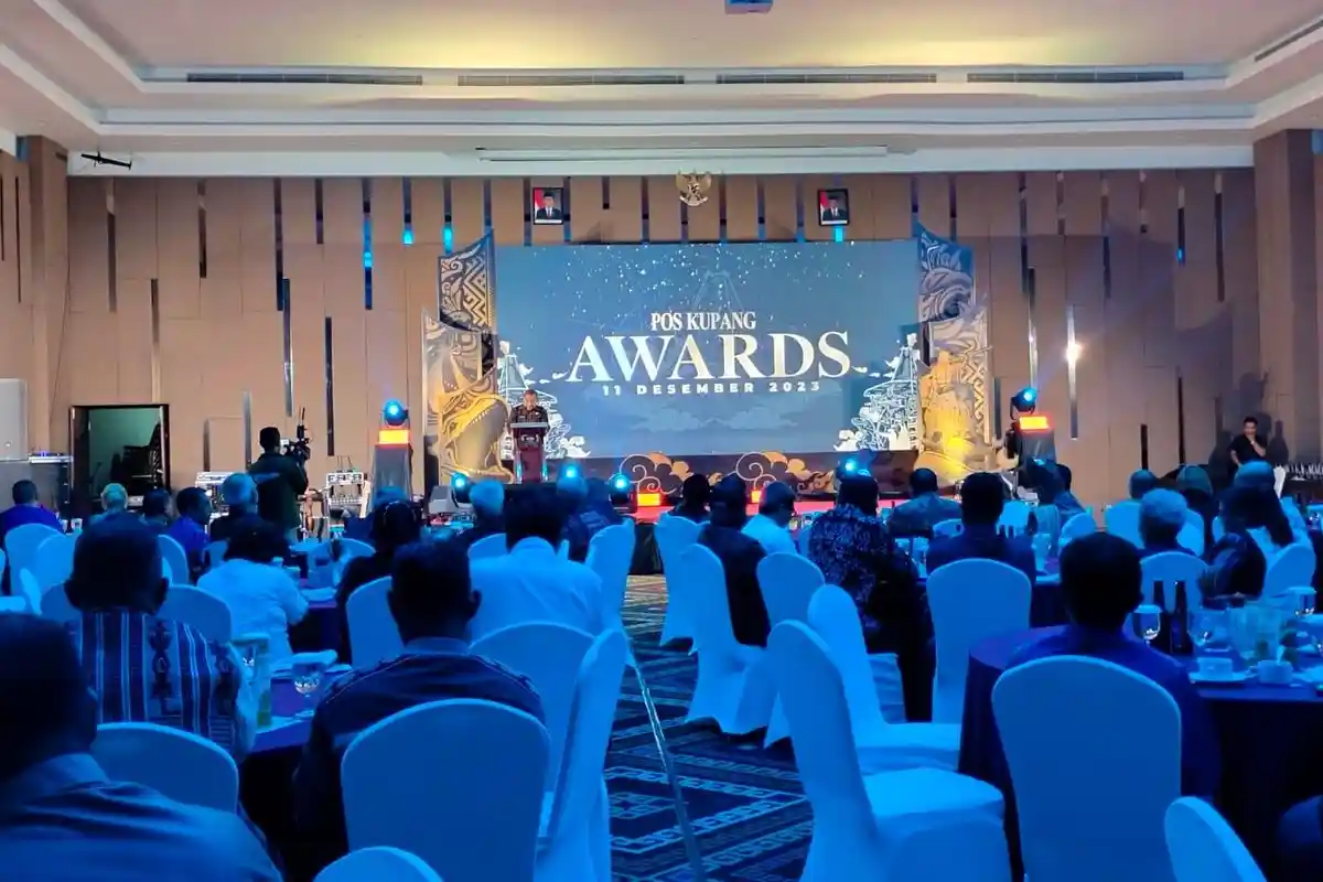 Balai Pelaksana Jalan Nasional NTT Terima Penghargaan Pos Kupang Award 2023