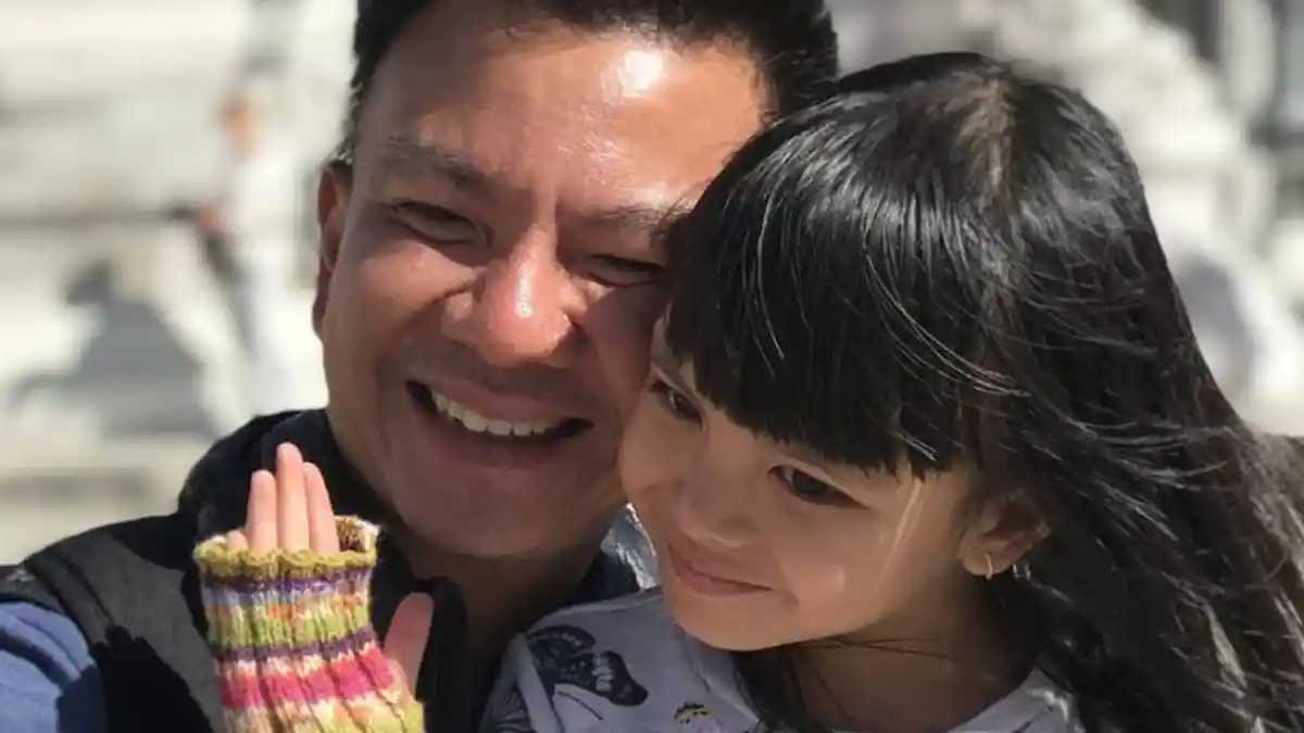 Shakira Senang Bisa Video Call dengan Jerry Aurum, Tangis Denada Pecah