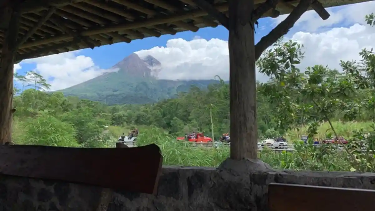 Berburu View Merapi, Ini 6 Wisata Jogja Menawarkan Pemandangan Gunung