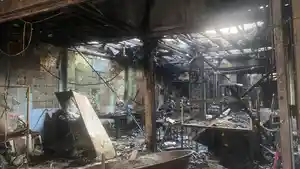 kios-batagor-h-darto-terbakar.jpg