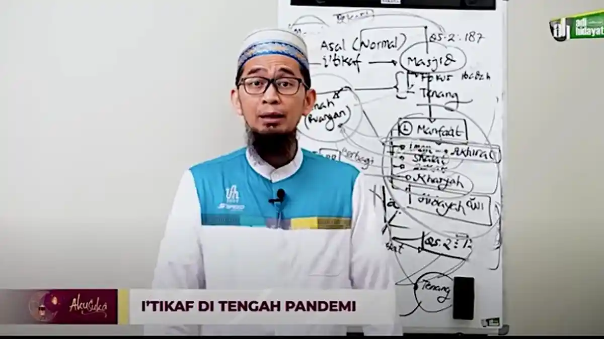 Meraih Malam Lailatul Qadar Tidak Harus di Masjid, Simak Tips Ustaz Adi Hidayat Iktikaf di Rumah
