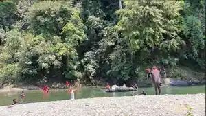 Suasana-wisata-Bukit-Lawang-di-akhir-cuti-bersama-Lebaran-2026.jpg