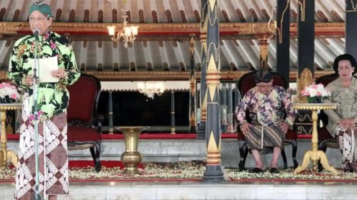 Sultan Hamengkubuwono X Tiba-tiba Keluarkan Sabdaraja