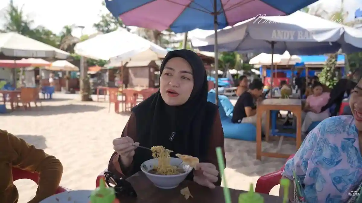 Nathalie Holscher Ingin Rasakan Tinggal di Rumah Penduduk yang Tak Ada Sinyal