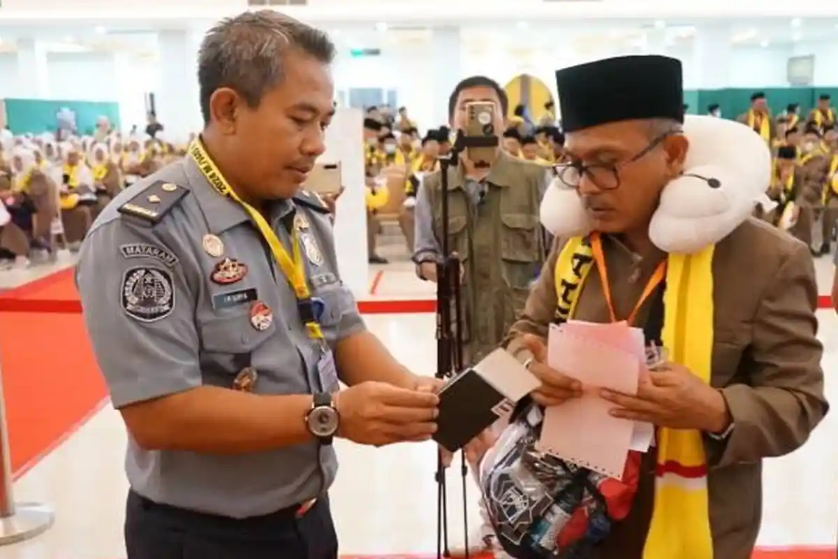 Terjunkan 48 Petugas Imigrasi Mataram, Kemenkumham NTB Jamin Clearance Paspor Haji Berjalan Lancar