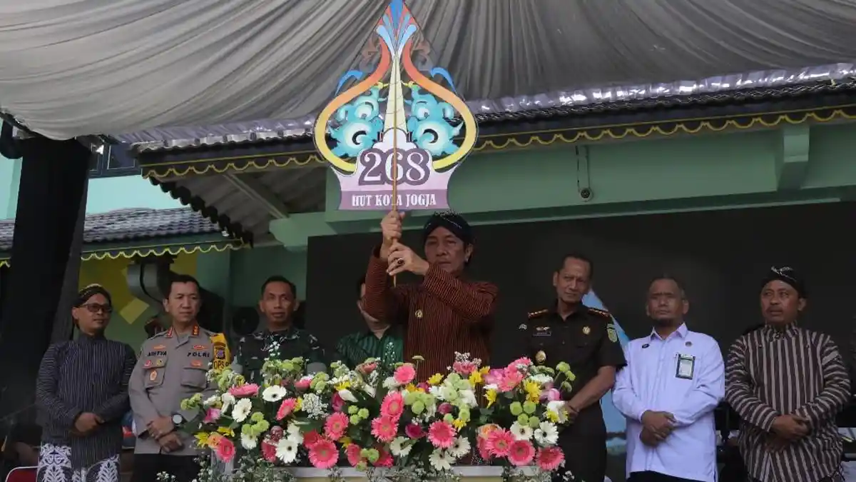 HUT ke-268 Kota Yogyakarta Rikat Rakit Raket