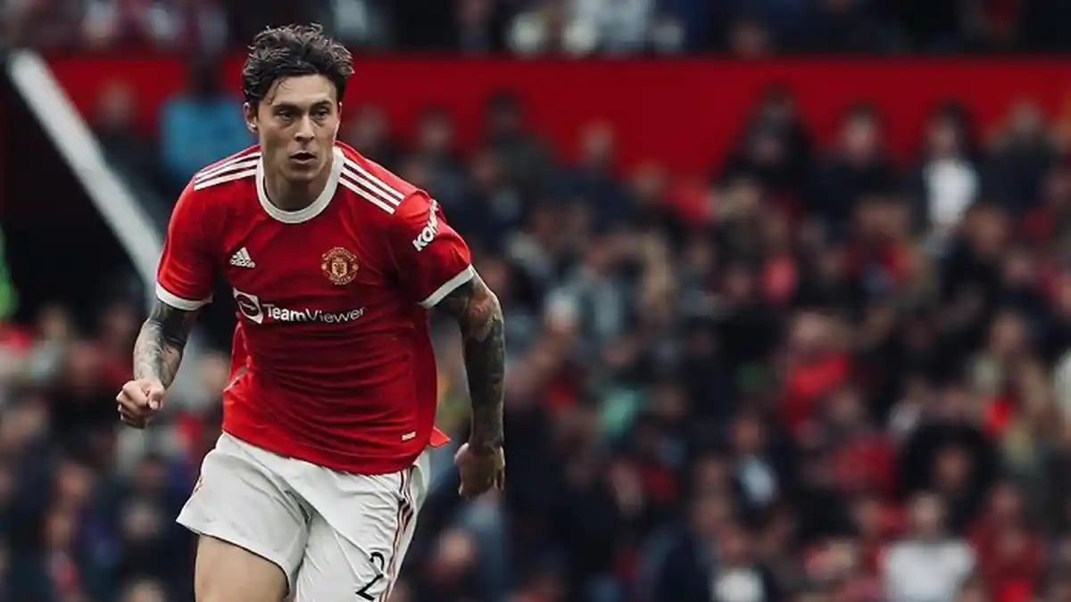 Bek Manchester United, Victor Lindelof jadi Target Rennes