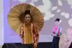 Menyanting Diatas Catwalk