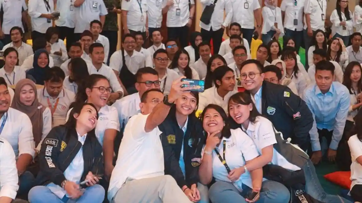 Staff Khusus III Kementrian BUMN Kunjungi Kantor & RKB PLN di Denpasar