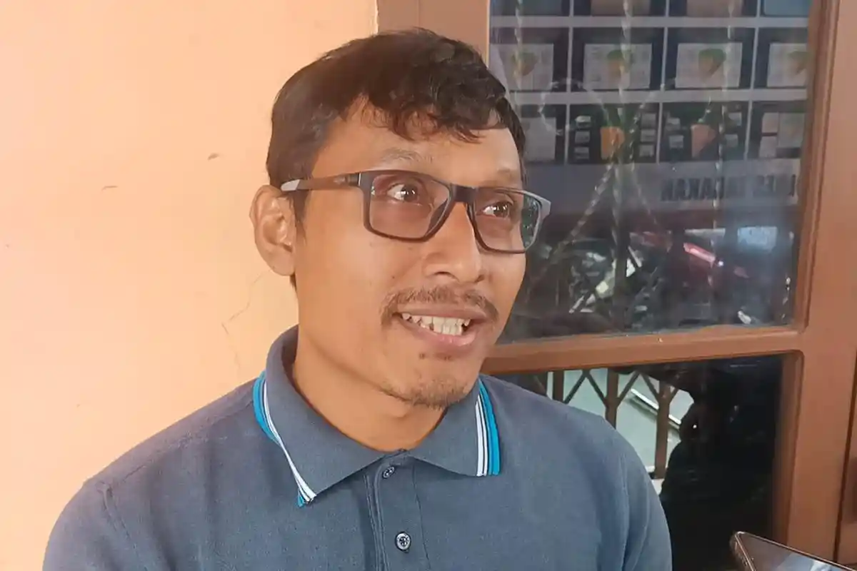 Petugas KPPS di TPS 10 Karang Anyar Lelah, Jam 10 Tadi Belum Distribusikan Surat Suara ke Kelurahan