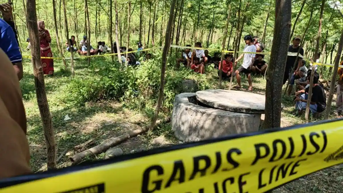 Temuan Jasad Dalam Sumur di Kraksaan Probolinggo, Sempat Ada Laporan Orang Hilang - Surya.co.id