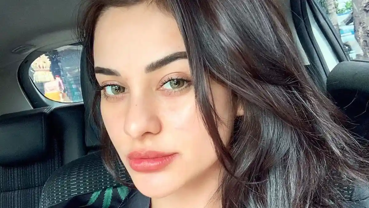 Senyum Istri Jerinx setelah Bisa Video Call Suami