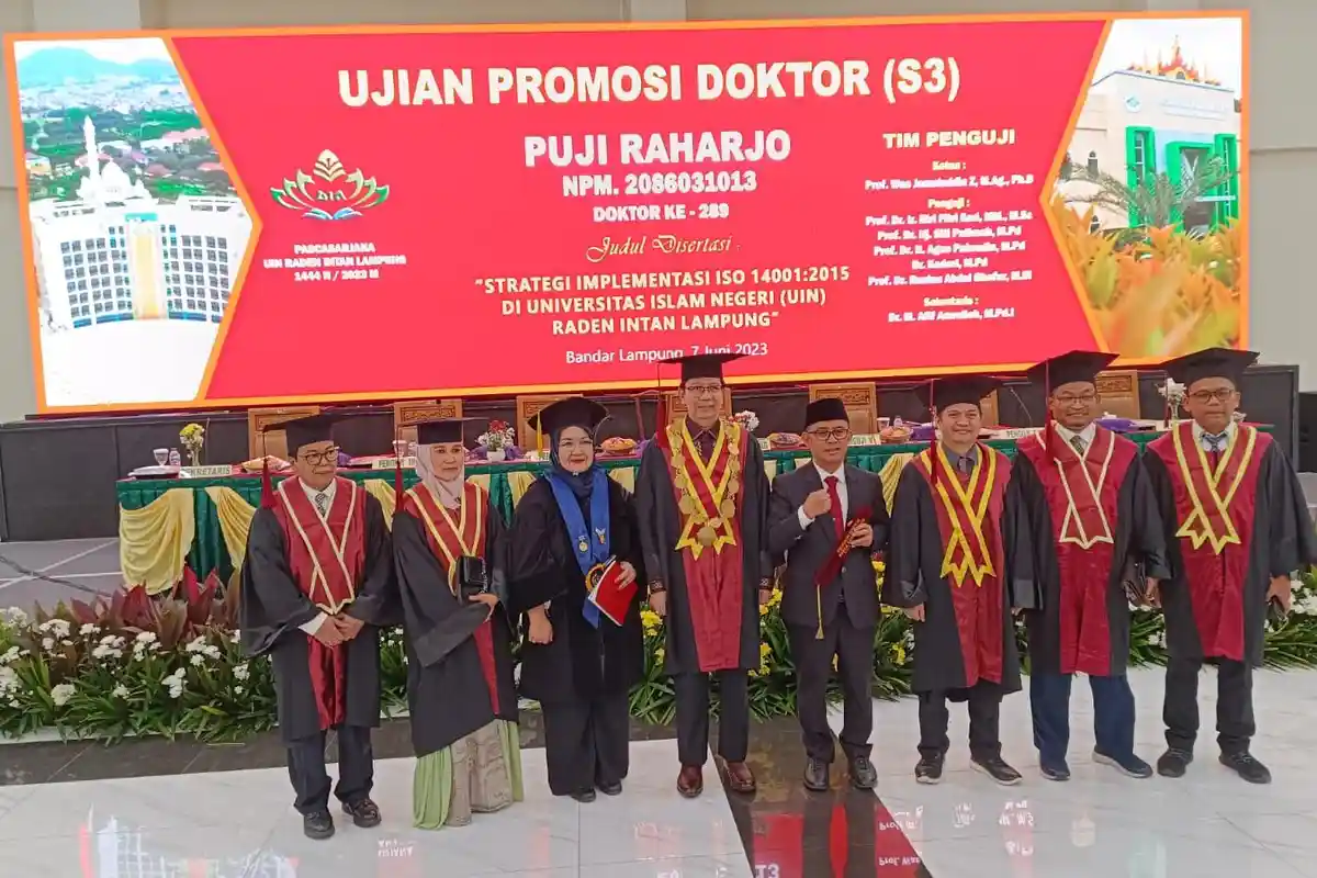 Sah, Kakanwil Kemenag Lampung Puji Raharjo Raih Gelar Doktor ke-289 UIN Raden Intan Lampung