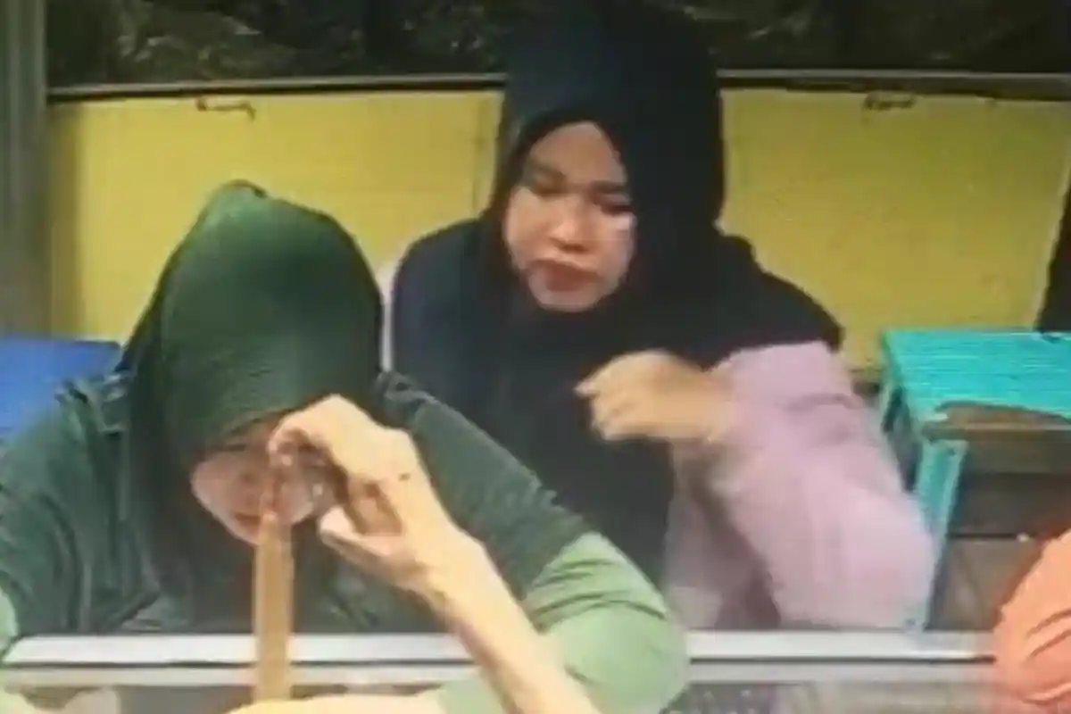 Inilah Tampang Komplotan Perempuan yang Beraksi di Toko Emas Sulhan Banyuwangi, Kerugian 40 Juta