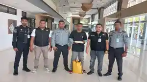 Kantor-Imigrasi-Kupang-memulangkan-seorang-warga-negara-Timor-Leste.jpg