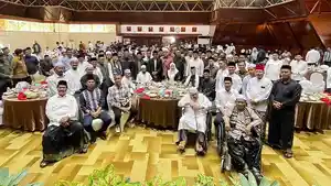 Mualem-Bahas-Isu-Ekonomi-hingga-Persoalan-JKA-bersama-Ulama-Aceh-di-Anjong-Mon-Mata.jpg
