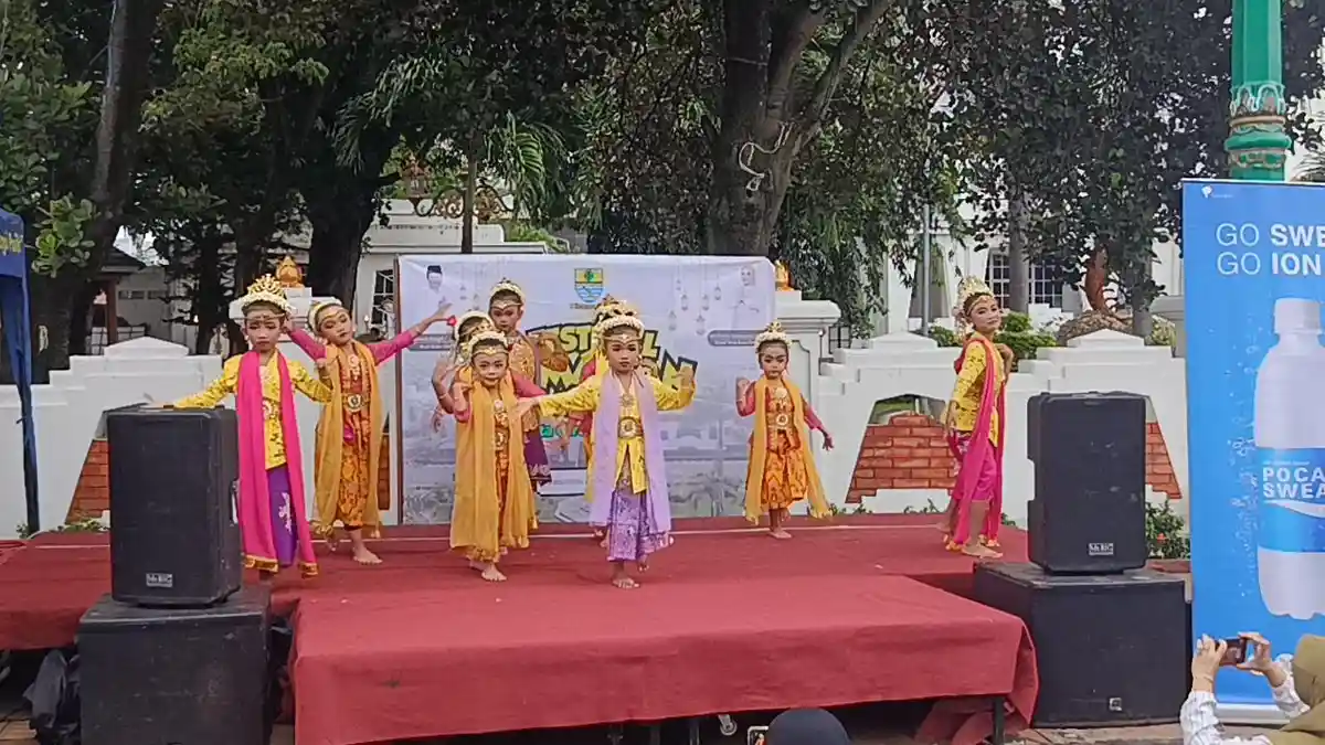 Tari Lawet Menggema di Tengah Festival Ramadan, Anak-anak Cirebon Tampil Penuh Semangat Meski Puasa