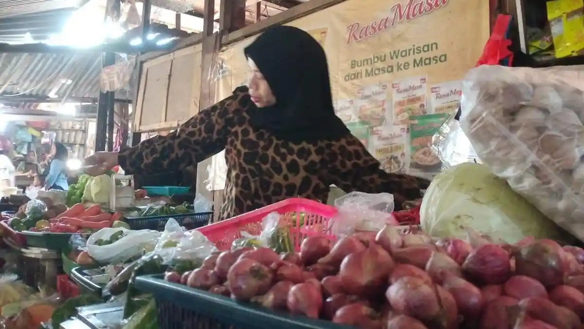 Harga Bahan Pokok di Pati Terpantau Menurun Imbas MBG Libur - Tribunjateng.com