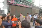 Pra-rekonstruksi Tangkapan Perjudian di Markas OKP di Sunggal, Kapolrestabes:Ada Kode di Pintu Masuk