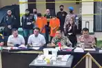 Konferensi-pers-pengungkapan-paserta-ribuan-pil-ekrim-Polri.jpg