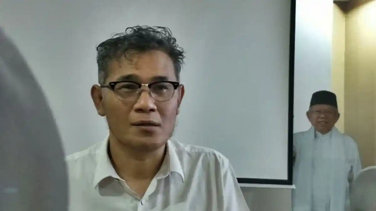 Harap-Harap Cemas Budiman Sudjatmiko Tunggu Sanksi dari PDIP karena Dukung Capres Prabowo