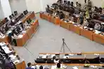 REVISI-UU-TNI-Suasana-rapat-persetujuan-tingkat-I-RUU-TNI-di-Kompleks-Parlemen.jpg